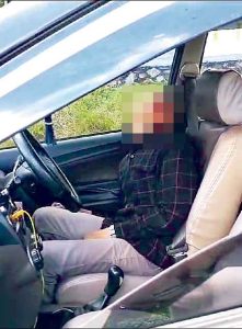 Sopir Travel Meninggal di Mobil 