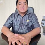 Anggota DPRD Gunung Mas Carles Prenky.