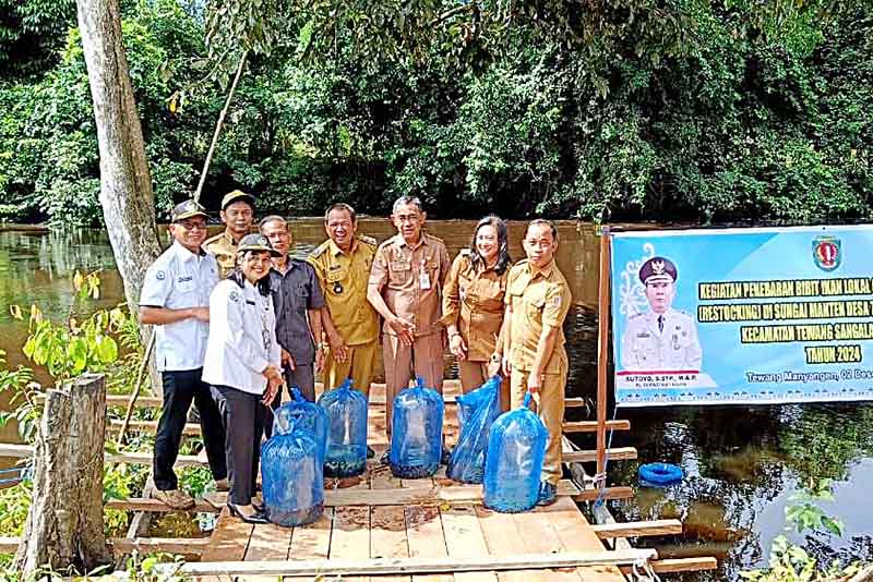 Dishubkan Tebar Ribuan Bibit Ikan Gurame dan Beto