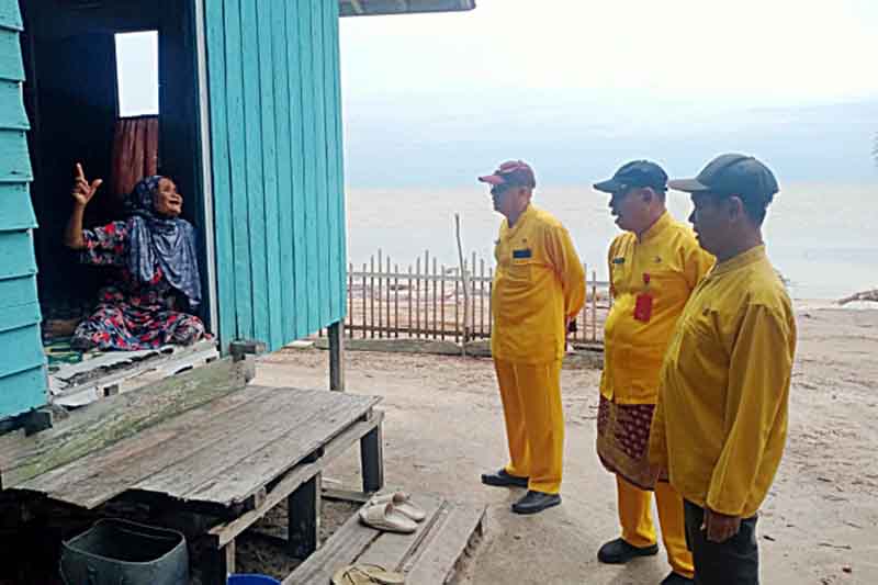 Disperkimtan Kobar Lakukan Pendataan Relokasi Rumah Terdampak Luapan Air Laut