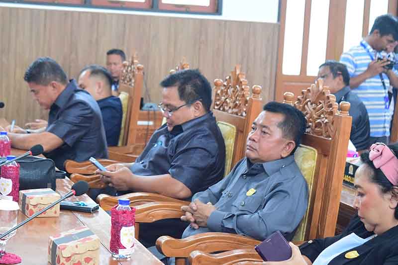 Ketua Komisi II DPRD Gumas Selsius Aprianus.