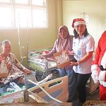 RSUD Kasongan Bagikan Sukacita Natal untuk Pasien