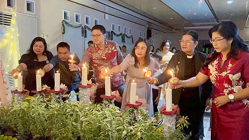 Dislutkan Gelar Ibadah dan Natal Bersama