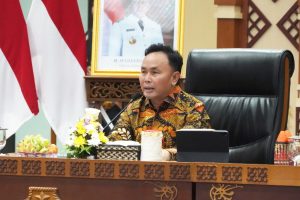 Pemprov Hentikan Sementara Truk PBS Lewat Jalan Provinsi