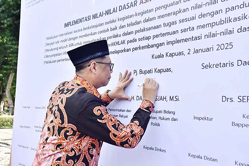 Pentingnya Implementasikan ASN BerAKHLAK