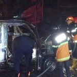 Tiga Mobil Terbakar di Danau Sari
