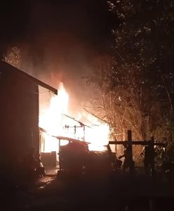 Ditinggal Pulkam, Rumah Ludes Terbakar