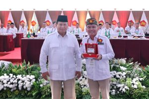 Langsung dari Prabowo, Agustiar Resmi Kader Gerindra