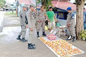 PKL Diberikan Edukasi Agar tak Mengganggu Jalan