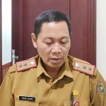 Staf Ahli Gubernur Kalteng Bidang Ekonomi, Keuangan dan Pembangunan, Yuas Elko diwawancarai awak media