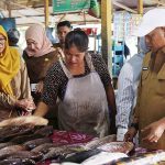 Wakil Bupati Lakukan Peninjauan Harga dan Ketersediaan Bahan Pokok di Pasar Saik