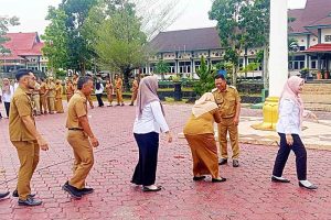 Wakil Bupati Sukamara Pimpin Apel Gabungan ASN Perdana