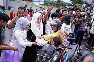 Bagi Takjil dan Lomba Dakwah Ekonomi Syariah Dilaksanakan Sehari