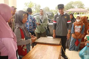 Bupati Pulpis Tinjau Langsung Pasar Penyeimbang di Pandih Batu 