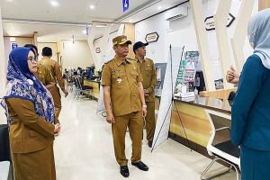 Bupati Sukamara Sidak ke Mall Pelayanan Publik