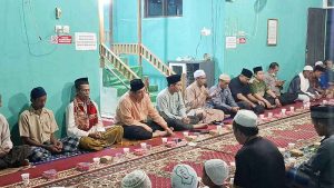 Bupati dan Wakil Bupati Bukber di Masjid At-Taqwa Desa Buntoi 