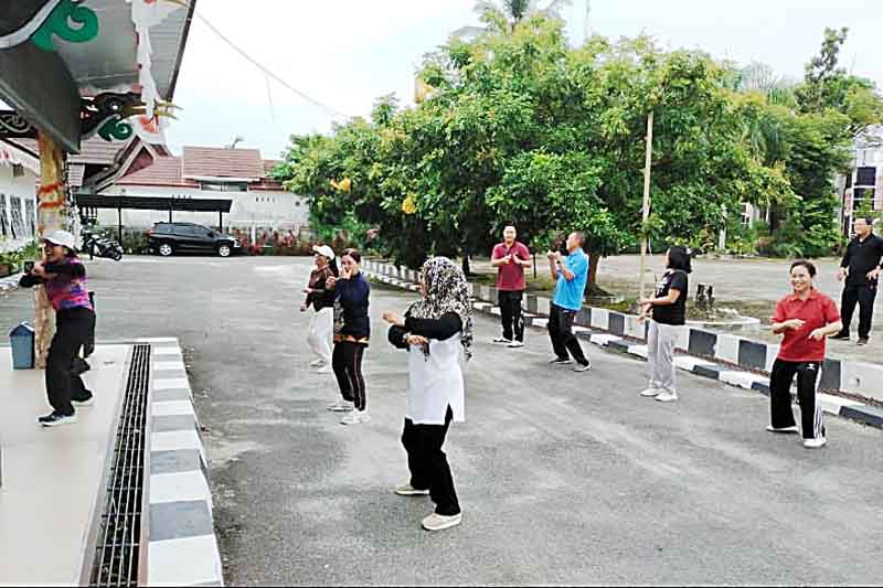 Jaga Kebugaran dan Kebersamaan, BPSDM Gelar Senam Bersama