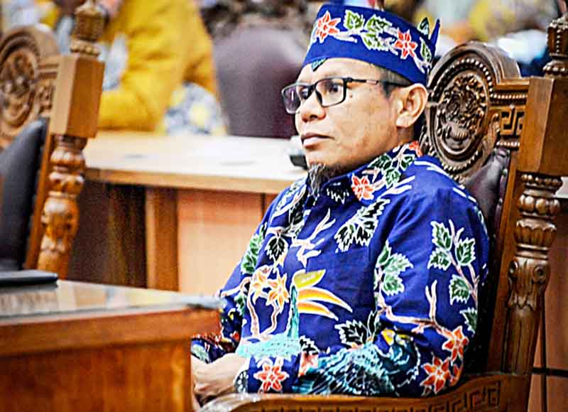 Syaufwan Hadi saat menghadiri rapat