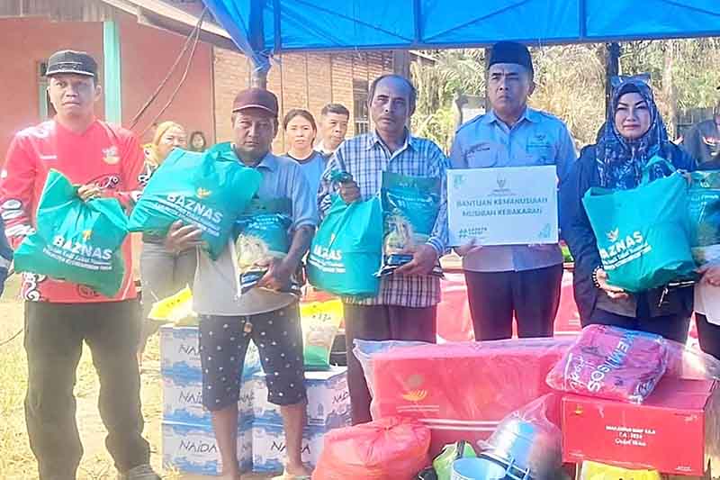 Wabup Kotim Turun Langsung Bantu Korban Kebakaran