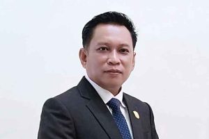 Dewan Kunjungi Petani Semangka di Desa Henda 