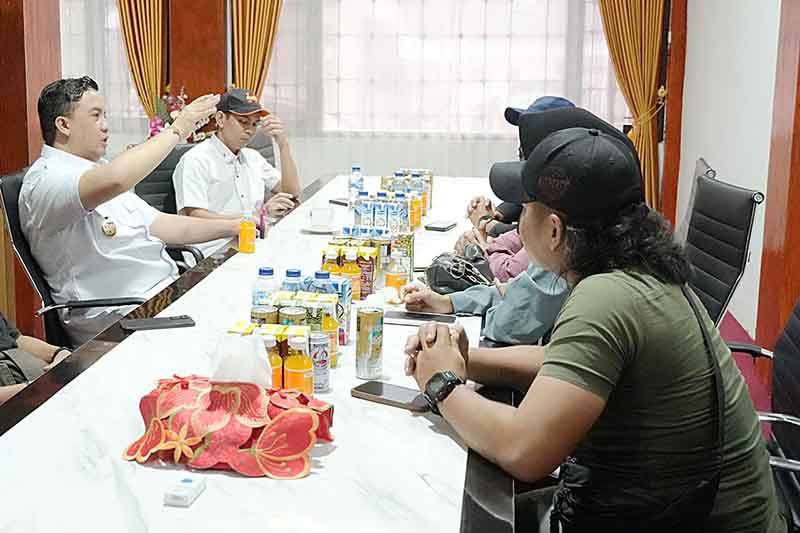 Bupati Kita Palayan Masyarakat, Bukan Untuk Dilayani