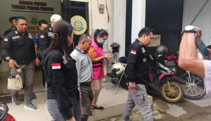 Kejaksaan Tahan Mantan Bendahara Setda Kapuas