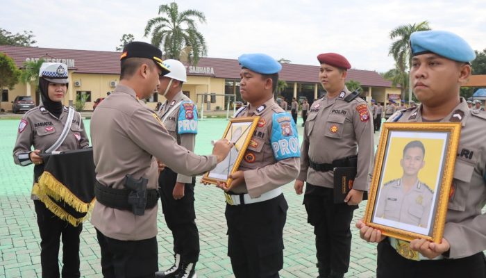 Terlibat Narkoba, Dua Anggota Polres Pulpis Dipecat