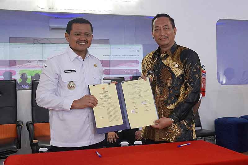 Pemkab Sukamara Teken MoU dengan Kabupaten Sumedang 