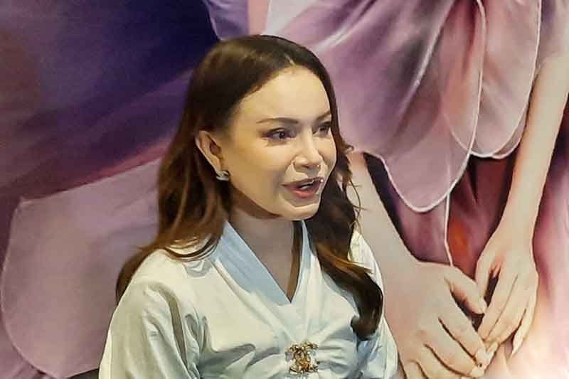 Rossa Bakal Gunakan Mic Seharga Ratusan Juta di Konser 30 Tahun Here I Am