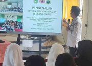 Sosialisasikan Pendidikan Aman Bencana di Dua Sekolah