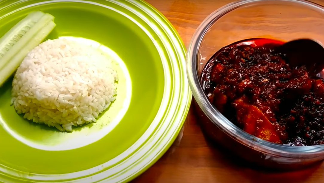 Ayam Masak Bom, Kuliner Khas Banjarmasin dengan Teknik Masak Unik