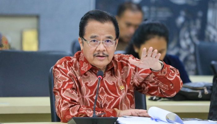 Mantan Gubernur Kalteng Prihatin dengan Politik Uang