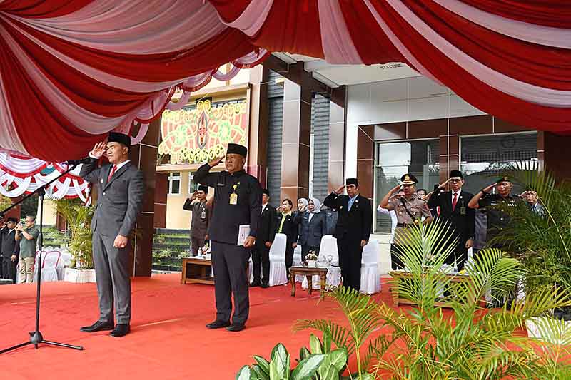 Bupati Minta Guru Tingkatkan Mutu Pendidikan 