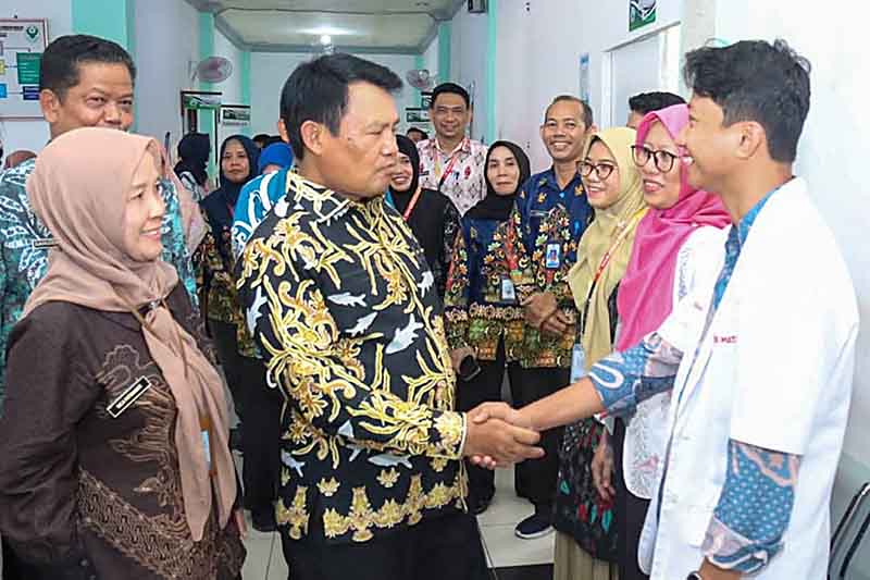 Bupati Terkejut, Perawat Di RSUD Kuala Pembuang Jalani Tripel Shift 