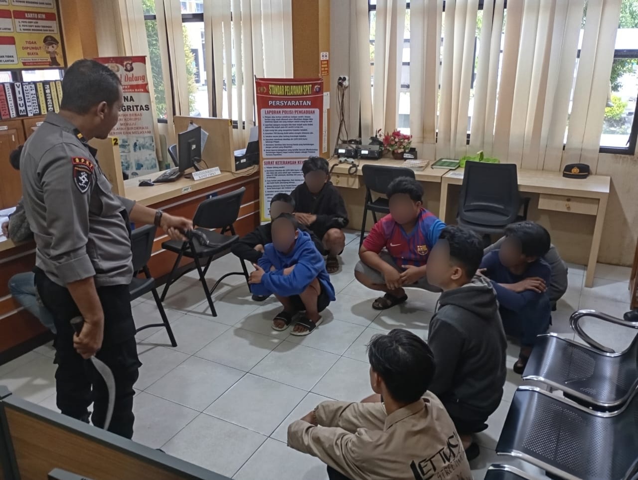Amankan Remaja Tawuran, Polisi Sita Celurit dan Badik