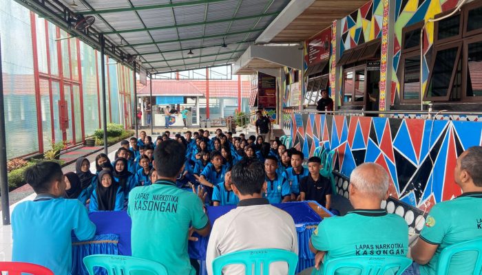 Lapas Kasongan Berikan Edukasi Tentang Rehabilitasi dan Pembinaan WBP Bagi Siswa