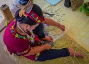 Lomba Manjawet Uwei Perkenalkan Potensi Seni Kriya Khas Dayak 
