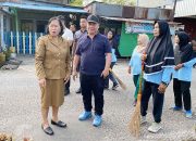 Pemkab dan DPRD Kotim Gotong Royong Bersihkan Jalan 