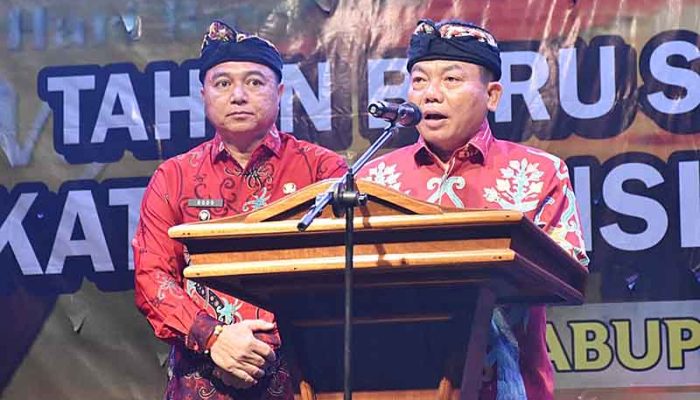 Melantik 200 Kasek, WTP hingga Bagi-bagi Sapi