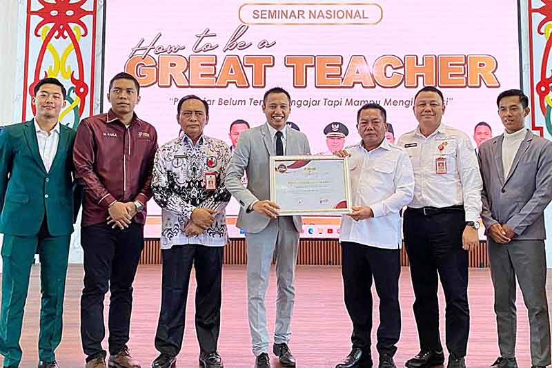 Bupati Kapuas Buka Seminar Nasional 