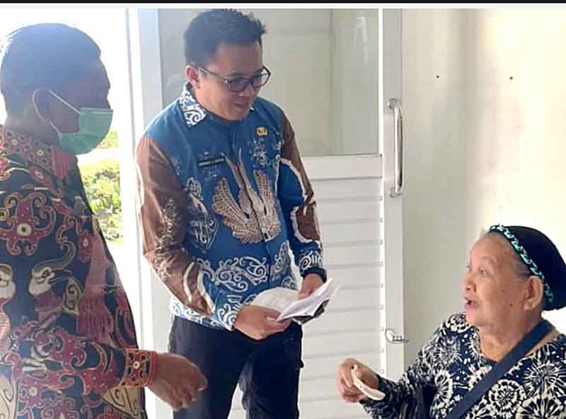 Bupati Layani Masyarakat Sepenuh Hati