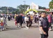 Masyarakat Gelar Jalan Sehat dan Aksi Bersih Sampah Plastik 