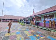 Bupati Pimpin Upacara Bendera di SDN Sungai Cabang Barat