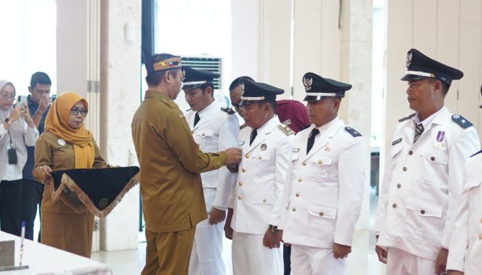 Bupati Lantik Pj dan Perpanjangan Masa Jabatan Kades