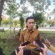 51 Orang Bertanding