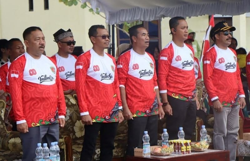 Ketua DPRD Katingan Marwan Susanto, S.Sos, MAP saat menghadiri acara pembukaan Karnaval Kemerdekaan di Halaman Kantor Desa Hampalit, Rabu (20/8/2025). Foto: IST