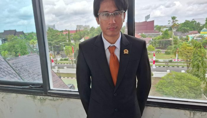 Bendera Merah Putih Harus Berdiri Tunggal