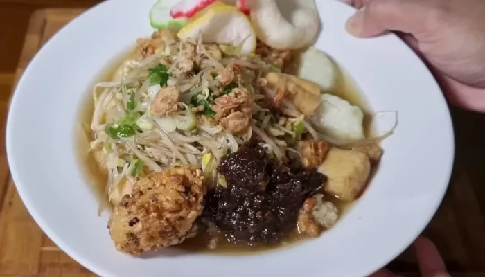 Di Mana Lontong Balap Pak Gendut yang Asli di Surabaya?