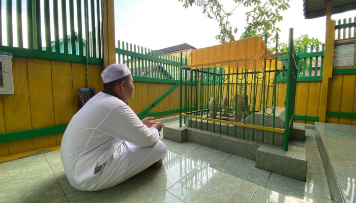 Keturunan Datuk Kalampayan, Menimba Ilmu Agama ke Mekkah