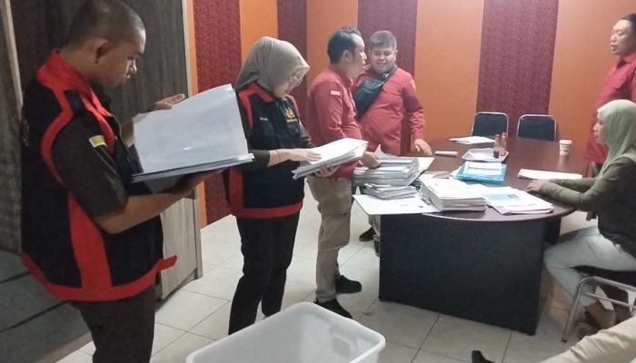 Kejati Kalteng Geledah Kantor CV Dayak Lestari